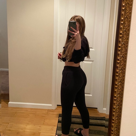 Nike sweats very comfy and very good condition - Picture 3 of 3